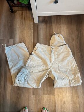 Abercrombie & Fitch Light Beige Men's Cargo Pants - Convertible Style